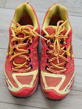Brooks Cascadia Trail Running Shoes in Orange & Yellow